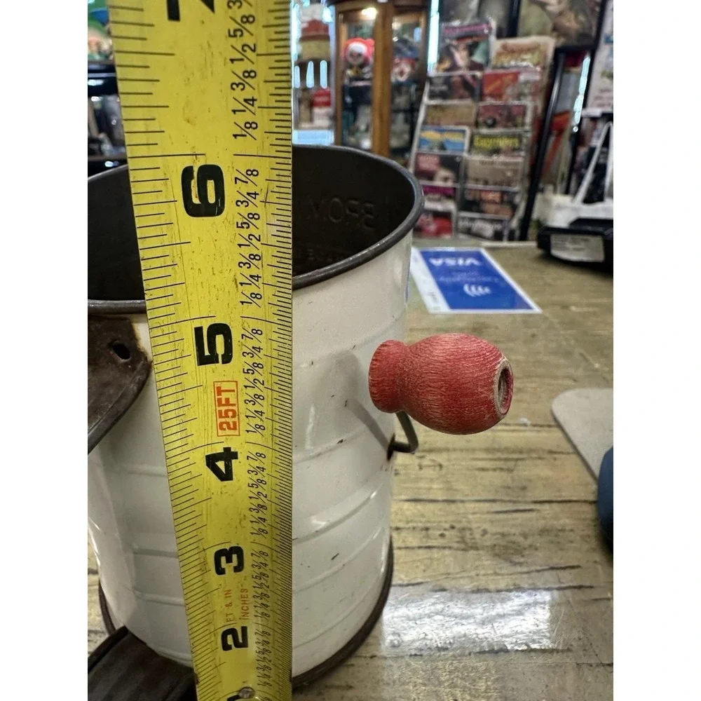 Vintage Bromwell's APPLE Measuring 3-Cup Flour Sifter Off White With Apples